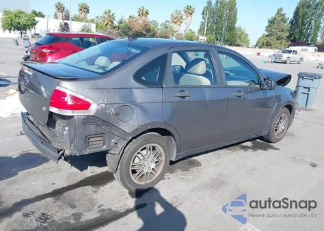 2010 Ford Focus Se z USA, uszkodzony, nr VIN 1FAHP3FN5AW171642